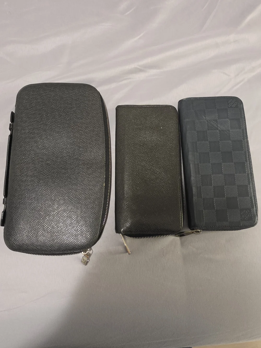 Louis Vuitton Atol And 2 Verticle Zippy Wallet